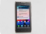 Motorola RAZR MAXX 評測，3300mAh 叫我超級電力王
