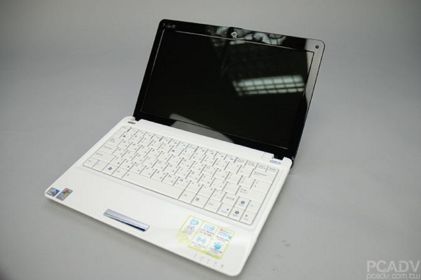 asus-eee-pc-1101ha_07