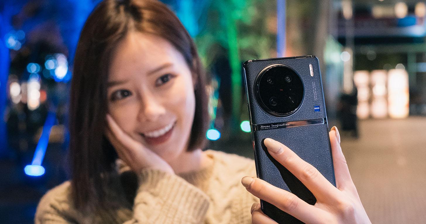 手機夜拍人像學起來！掌握 3 大技巧，搭配 vivo X90 系列輕鬆拍出超人氣夜拍網美照！