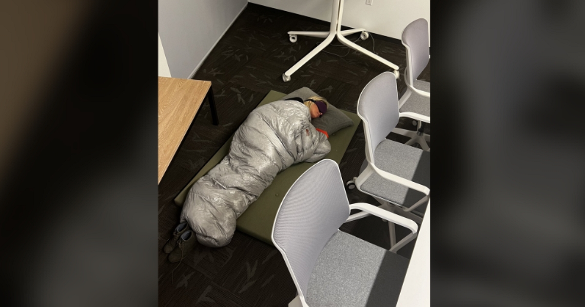 那個睡在公司的推特女總監,在馬斯克的第八輪裁員後還是被炒了