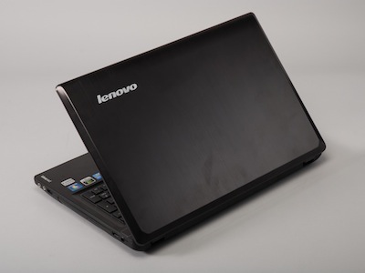 Lenovo IdeaPad Y580 評測：俗又大碗的效能筆電