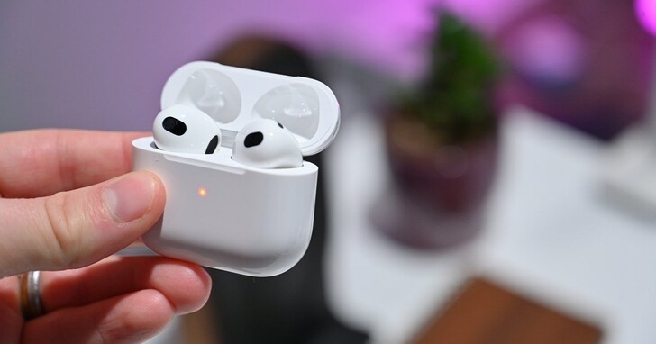iPhone 15發表會還有小驚喜：將發表具有USB-C充電盒的新款AirPods