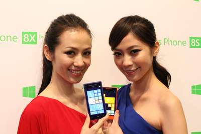 HTC Windows Phone 8X 與 8S 正式在台灣發表，外型很搶眼