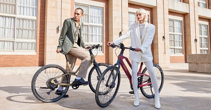 LITZMO 發表 EM-05 系列碳纖電動輔助自行車 E-Bike，極簡設計成時尚新配件