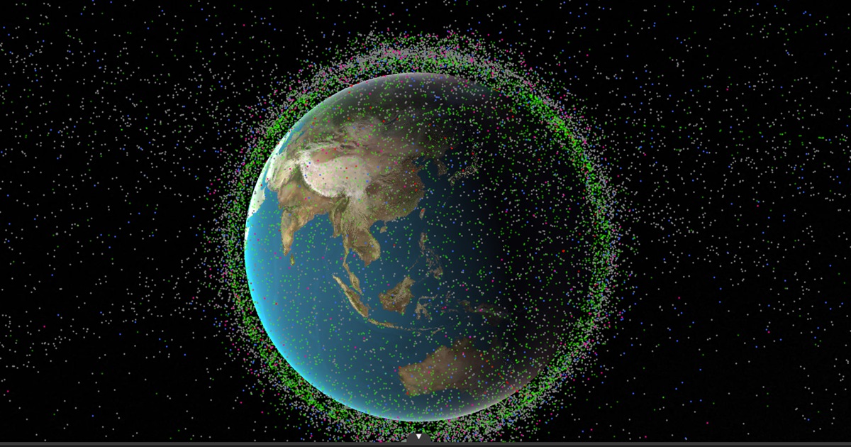想知道現在哪個衛星正飛越台灣上空?Keep Track將環繞地球的人造衛星軌道 3D 視覺化呈現