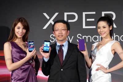Sony Xperia Z、ZL 5吋 1080p 旗艦機在台亮相，小編一手試玩
