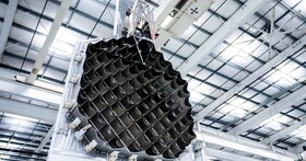 SpaceX再突破：新版巨型柵格翼亮相，未來將用發射塔「空中接火箭」