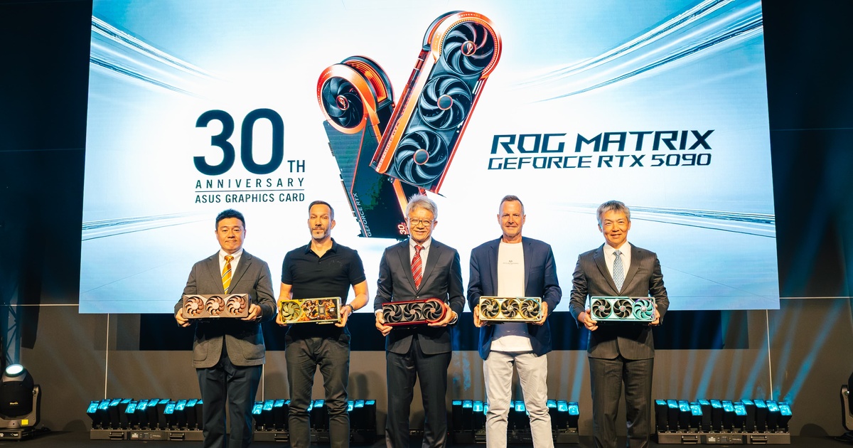 Gamescom 2025：ROG 發表限量 RTX 5090 顯卡、TANDEM OLED 電競螢幕及 Xbox 控制器等一系列新品