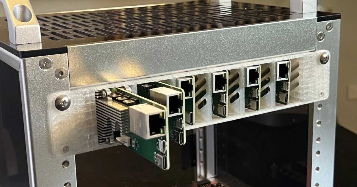 使用Raspberry Pi CM 5自組機架,Xerxes Pi將運算模組轉換為輕省伺服器