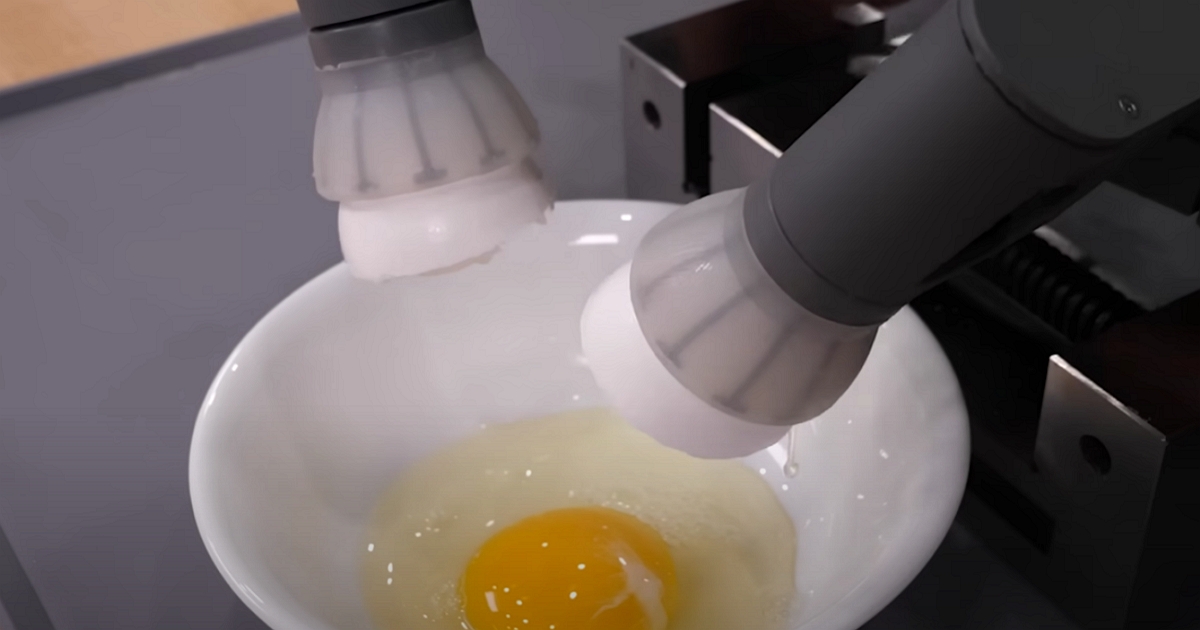 Youtuber自製「全自動去蛋殼機」！工程難點竟然比想像多