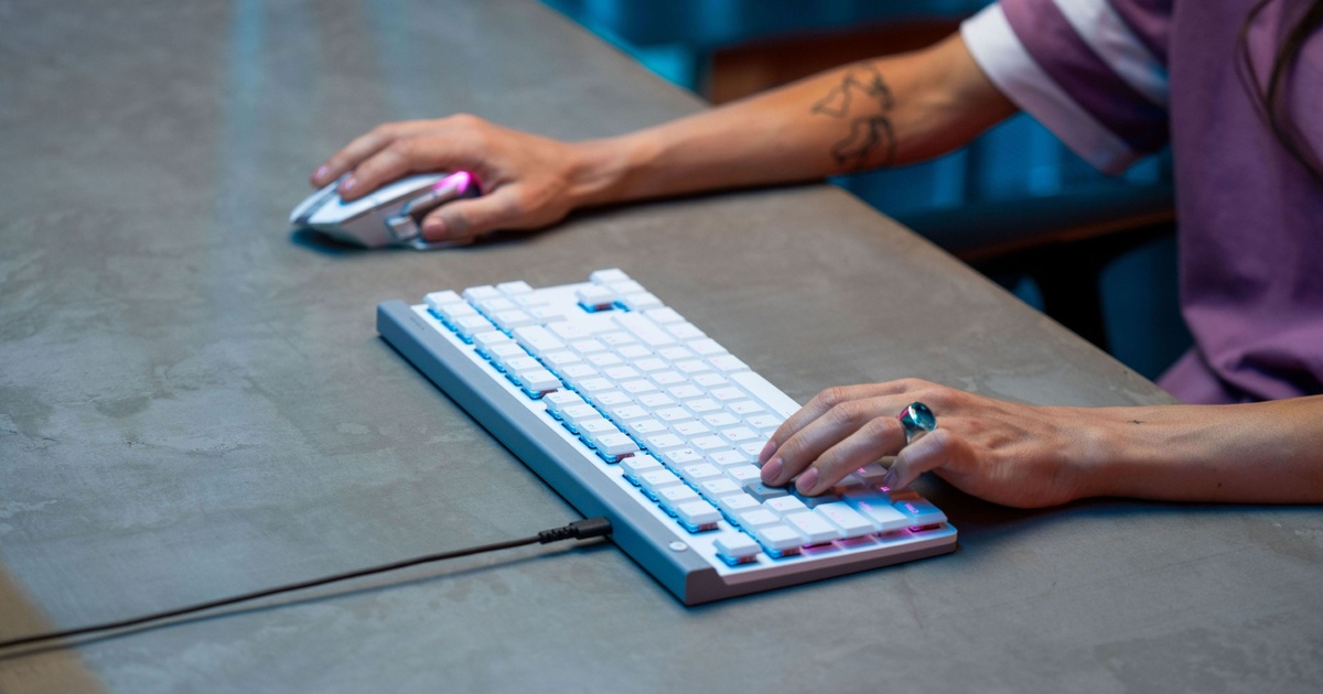 Logitech G 發表 PRO X SUPERLIGHT 2 滑鼠、G515 鍵盤與 RS50 方向盤，磁軸客製化、無線輕量化設計打造電競新體驗