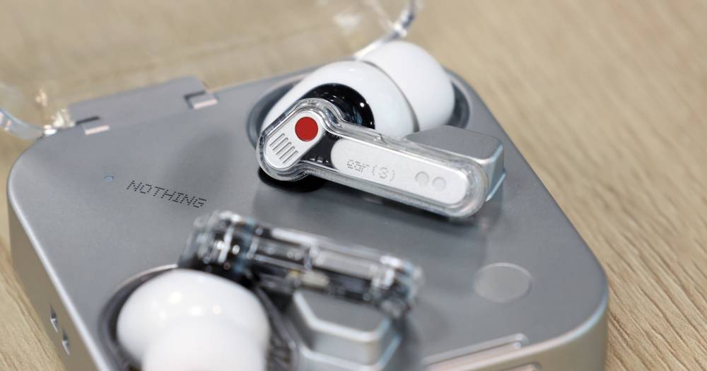 Nothing Ear (3) 真無線藍牙耳機動手玩，透明設計再進化、收音與降噪更成熟