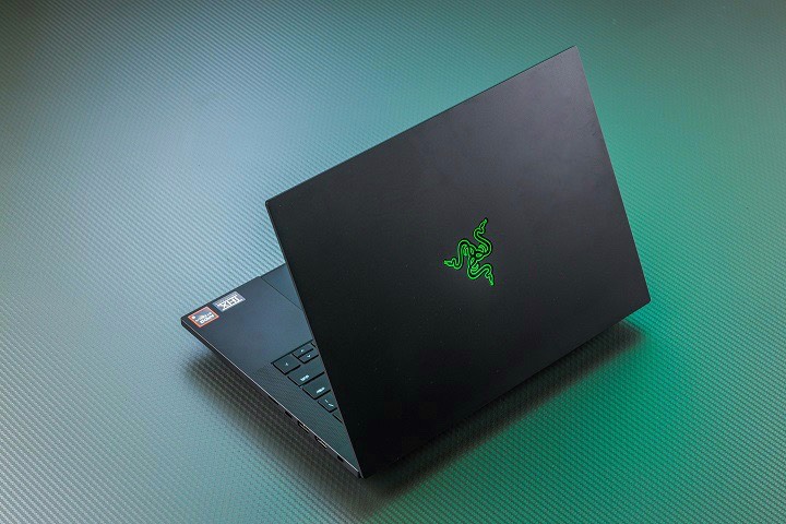Razer Blade 14（2025）評測：AMD Ryzen AI 加 GeForce RTX 50，創作與遊戲帶著走、售價 50,800 元起