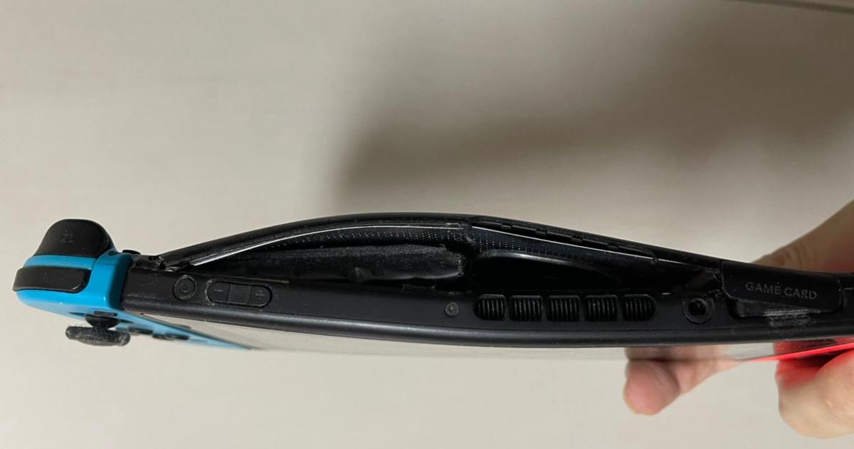 Switch變胖還能玩？日玩家曬主機嚴重膨脹照嚇壞網：根本是不定時炸彈