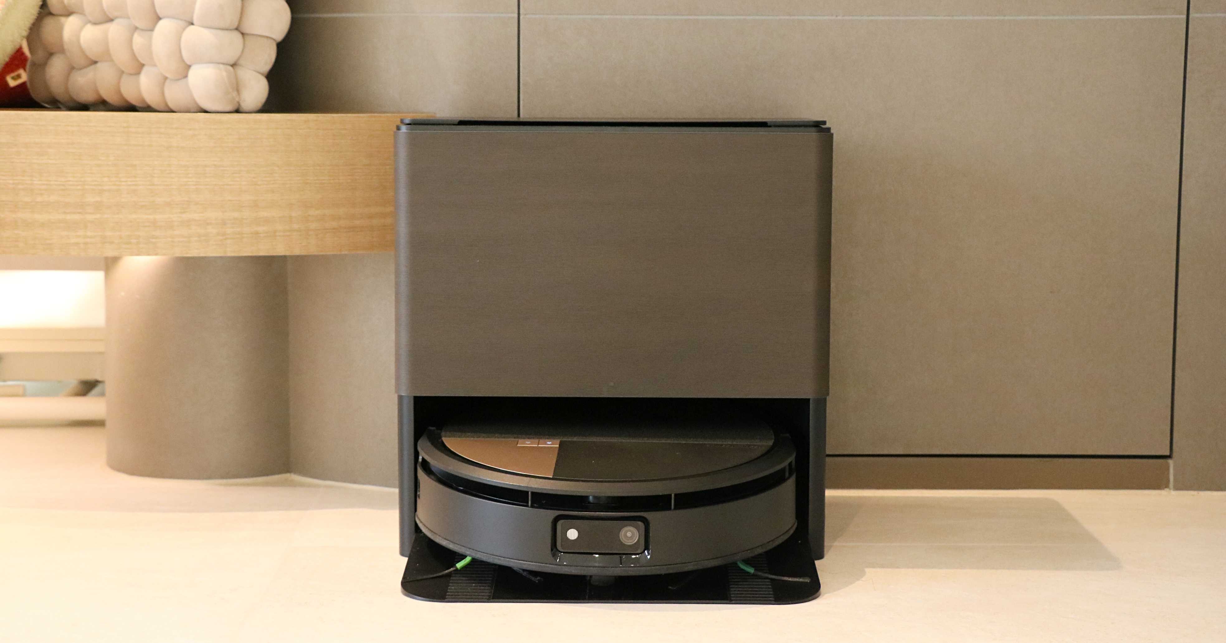 iRobot Roomba Max 705 Combo AutoWash 開箱實測：一機包辦清掃、濕拖與後勤工作，真正解放雙手