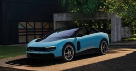法拉利首款純電車 Ferrari Luce 亮相：四馬達、122 kWh 電池，續航逾 530 公里