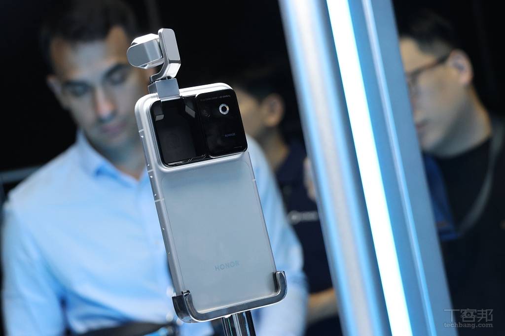 HONOR Robot Phone 台灣會開賣嗎？榮耀回應全球上市計畫，機械雲台與 ARRI 影像技術成亮點