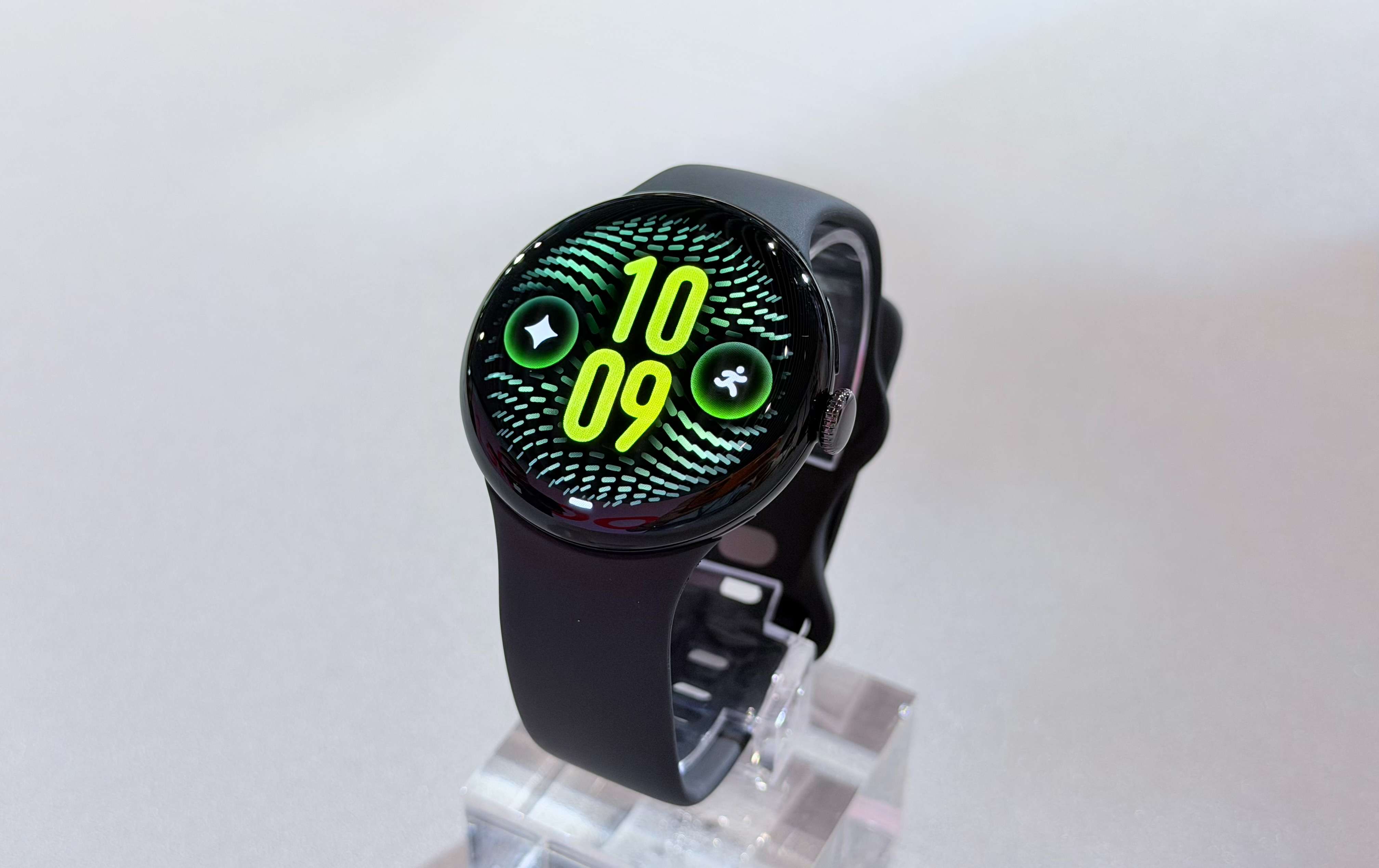 Google Pixel Watch 5 登場！AI 主動助理＋健康守護升級，售價 12,990元起