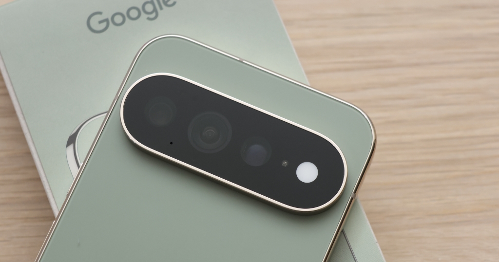 Pixel 11 Pro XL 使用心得：這次不只追求 AI，螢幕、相機與耐刮也跟著升級
