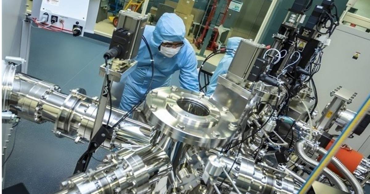 充電只要一飛秒！澳洲團隊突破「量子電池」超吸收效應並成功放電，但容量與壽命成致命瓶頸