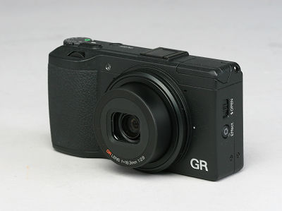 Ricoh GR 評測：畫質大躍進、為攝影玩家打造的 APS-C 隨身機