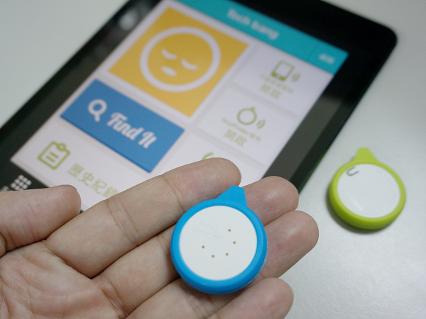 硬幣大小、雙向追蹤、超省電的藍牙追蹤器：tinyFinder 實測