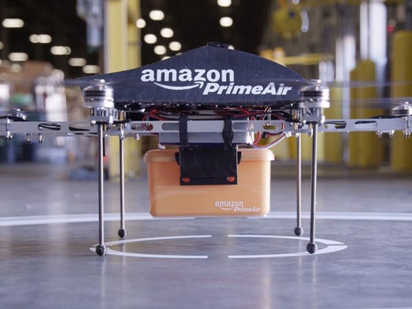 Amazon Prime Air 無人機配送服務，30 分鐘內送達，2015 年上線運作