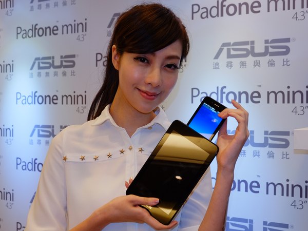 Asus PadFone mini 4.3" 平板手機推出，7 吋平板合體更輕巧
