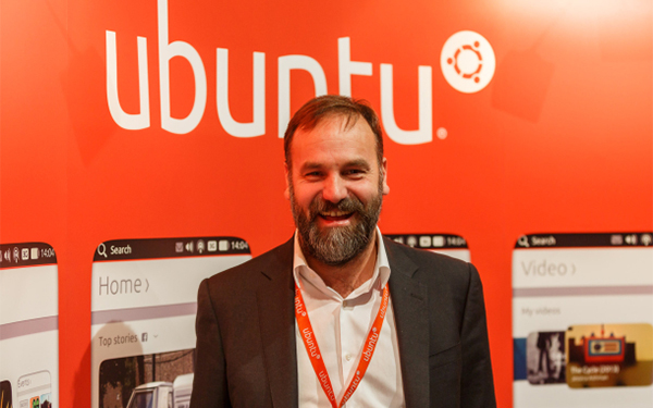 Ubuntu Touch OS 迎接首個合作廠商，手機明年發布