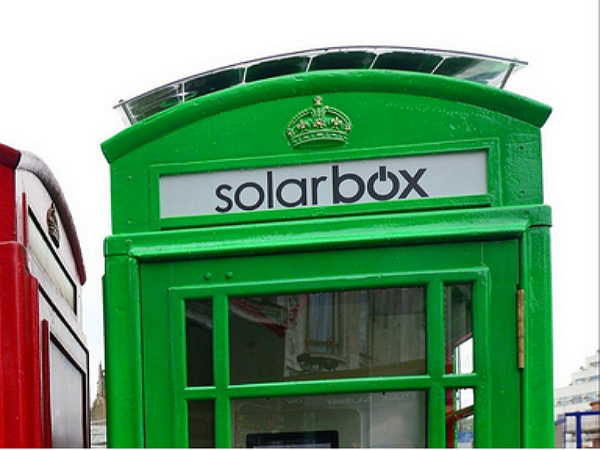 倫敦把廢棄電話亭改造為太陽能手機充電站