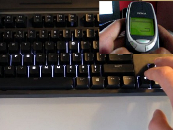 真強者！網友將 QuickFire Rapid i 鍵盤改成免螢幕的貪吃蛇遊樂器