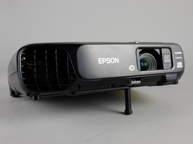 Epson 入門3LCD投影機 EH-TW570 評測，可投影 120 吋大畫面