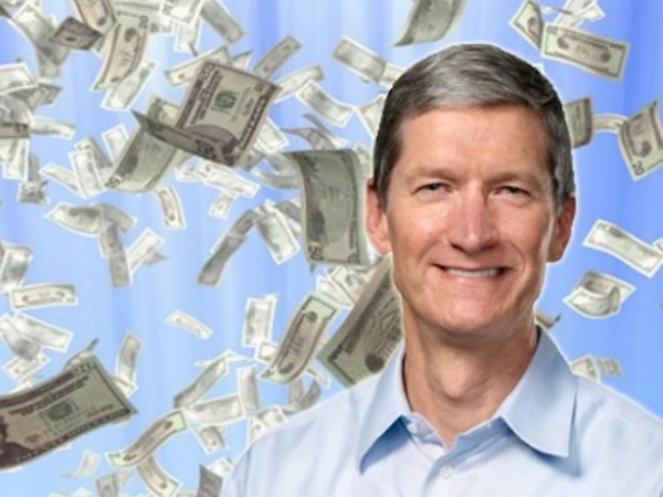 去年庫克在蘋果的年薪近千萬美元，但有個員工她的薪水是他的8倍