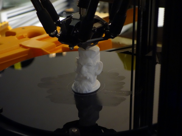 【Maker Club】3D 列印體驗：新創團隊 Atom 3D 示範如何掃描、修圖、建模到列印一條龍完成