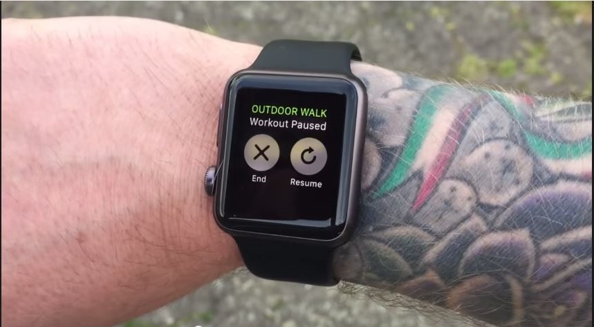 網友抱怨：有刺青的手腕不適合配戴 Apple Watch！