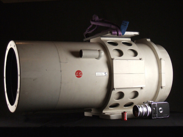 NASA 巨砲鏡頭流落凡間，竟然出現在拍賣網站上