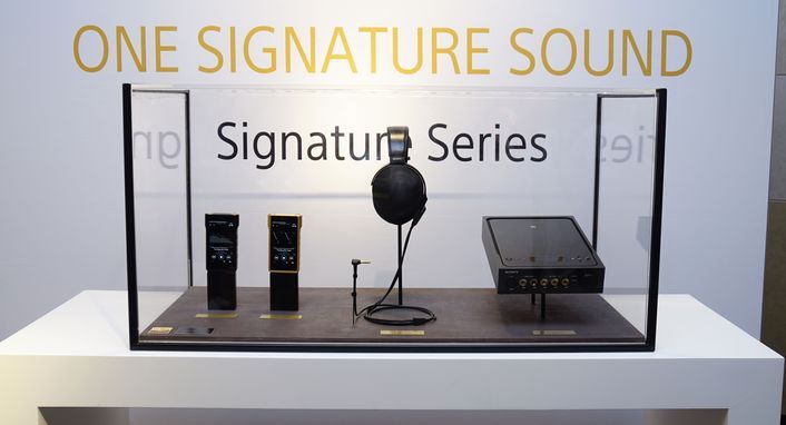 Sony 發表全新 Signature 系列旗艦級耳機、耳擴與數位隨身聽產品，導入最新4.4mm規格平衡端子，定義終極聆聽體驗