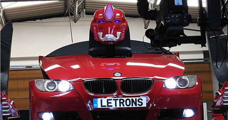 變形金剛「真實版」！土耳其「Letrons」讓BMW E93站起來「變身」