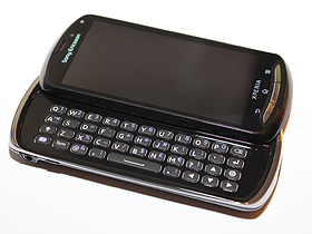 商務人士必備  有鍵盤的 Sony Ericsson Xperia Pro