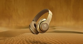 Beats 與時尚品牌 Balmain 聯名推出 Studio Wireless、Powerbeats3 Wireless 耳機