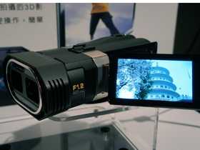 瓦力來了？JVC 3D 攝錄影機 GS-TD1