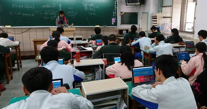 微軟攜手明湖國中、東門國小，共同實踐行動教學與數位學習