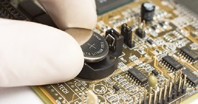 為什麼電腦主機板上面有電池？很多人可能根本不知道！