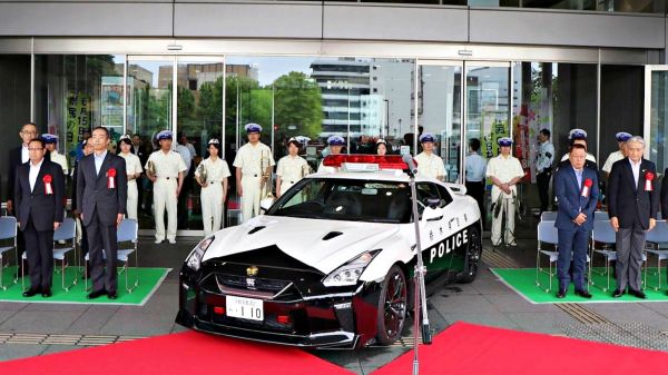 敢暴走試試看！日本首輛 Nissan R35 GT-R 警車正式服役