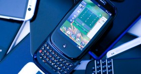 PDA時代王者Palm興衰史：12年前就做出擁有手勢互動、卡片介面、帳戶同步的手機