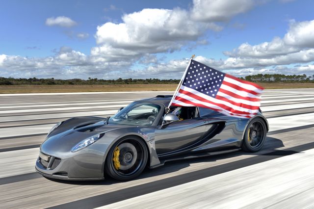 Hennessey Venom GT衝破時速435公里！Bugatti Veyron Super Sport的金氏世界紀錄將不保？