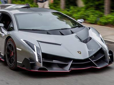 【熱門話題】藍寶堅尼 Lamborghini Veneno超跑現身！車迷狂追！
