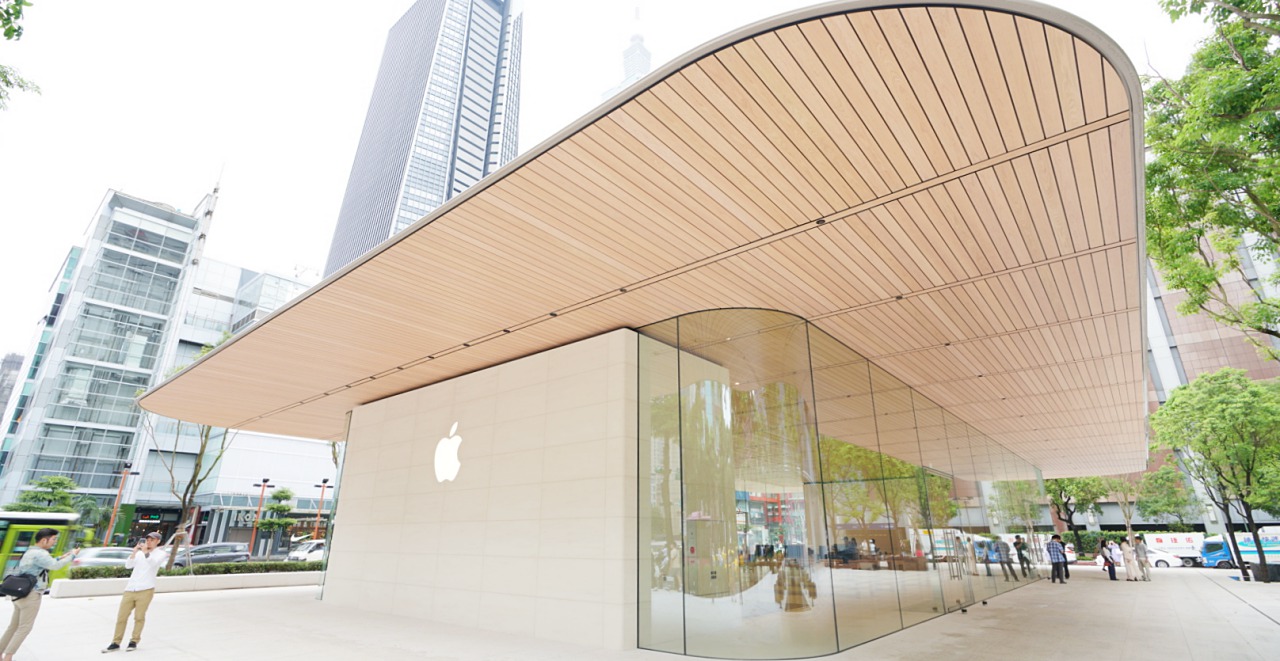 蘋果台灣直營店「Apple 信義 A13」開幕前搶先看！設計比照蘋果總部訪客中心