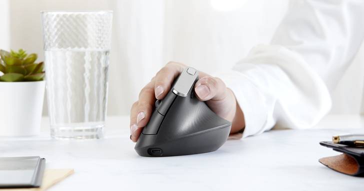 羅技推出 MX Vertical 垂直滑鼠，57 度傾角造型為手腕提供最佳呵護