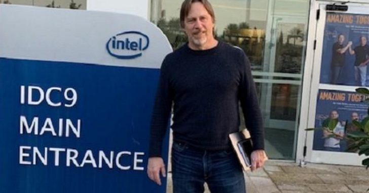 「晶片之神」Jim Keller 突然從英特爾離職，從PC、手機到汽車，近年最傳奇的處理器都出自他的手中